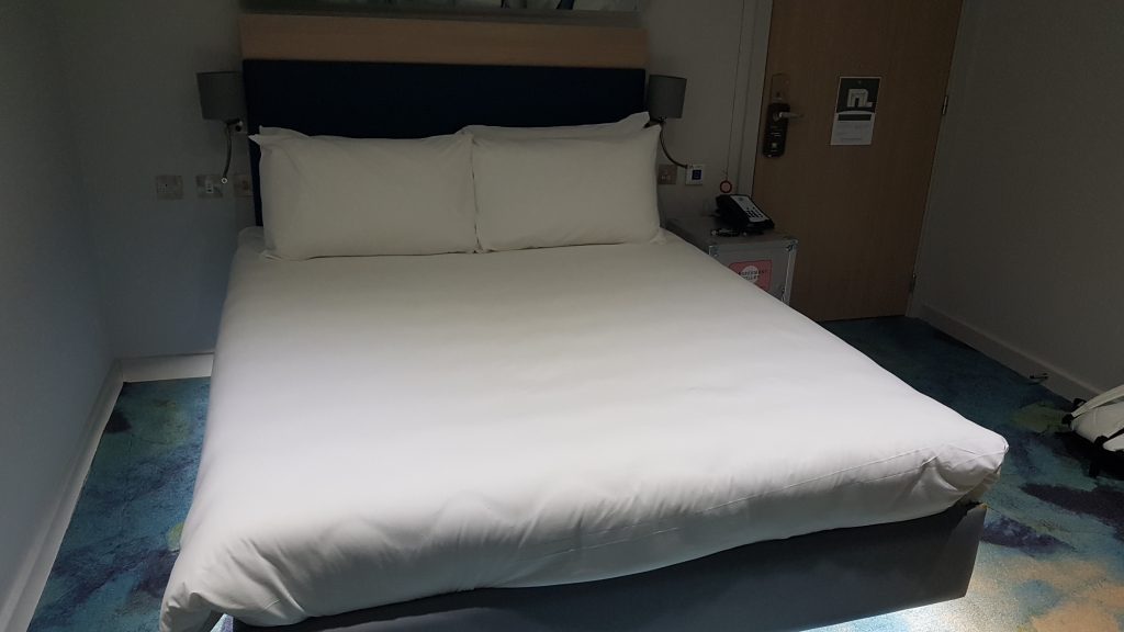 LHR Ibis Styles King Size Bed