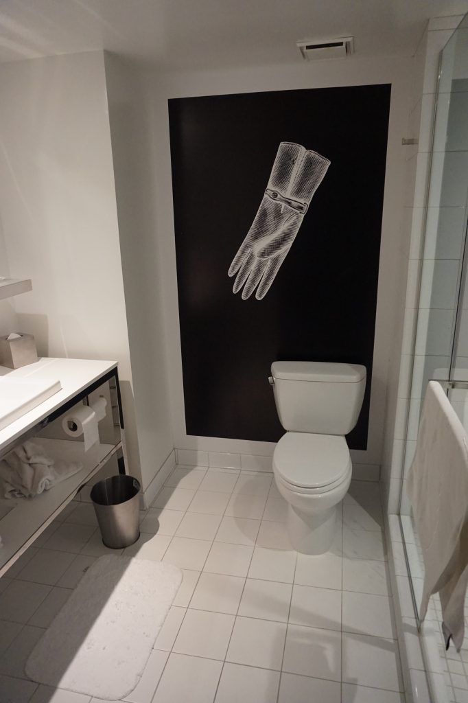 SLS World King Toilet