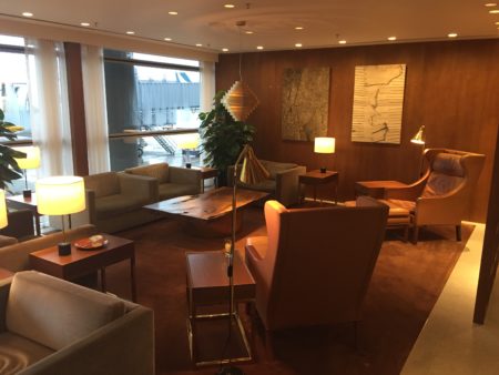 Cathay Pacific The Pier First Class lounge